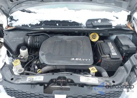 2013 Dodge Grand Caravan Sxt z USA, uszkodzony, nr VIN 2C4RDGCG8DR773078